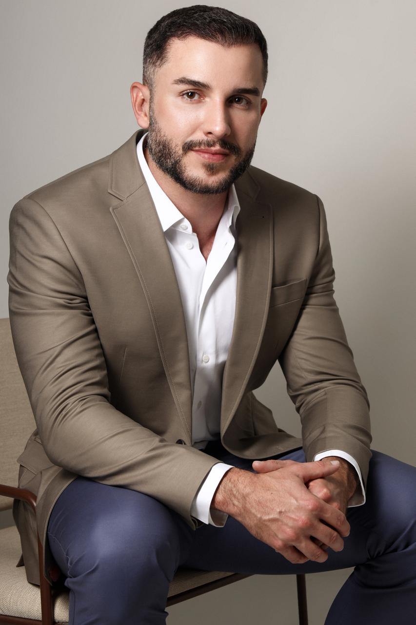 Dr. Pedro Sousa - Especialista em Harmonização Íntima Masculina